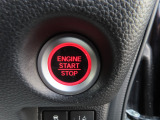 【エンジンスタートスイッチ搭載】 エンジンの始動を、スイッチひとつでスマートに。キーを差し込む必要が無いため、キーは持っているだけでOKです。