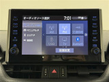 【純正9インチディスプレイオーディオ+ナビ】ナビ機能を搭載した、大画面で高い視認性を誇るディスプレイオーディオ。Apple CarPlay/AndroidAutoにも対応。