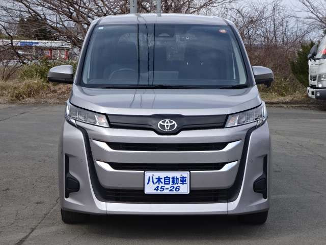 トヨタ ノア 2.0 X の中古車詳細 (33,000km, シルバー, 岩手県, 317.9