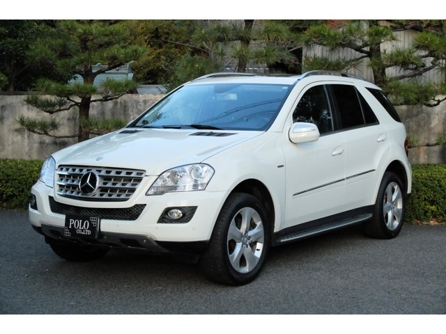 MクラスML350 ブルーテック 4マチック 4WD黒革パワーシート パノラマR