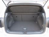 広々としたトランクスペースになります。