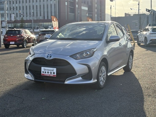 ヤリス1.5 ハイブリッド X E-Four 4WD