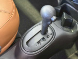 当店は国内10番目の自動車メーカー「光岡自動車」の直営店、ミツオカ車専門の「MITSUOKA東京ショールーム」です。新車だけではなく、厳選した高品質な中古車もご案内をしておりますので、お気軽にお問合せください。