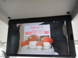 ★純正後席ワイドモニター★DVD鑑賞、テレビも楽しめます!リモコン操作も出来ます!ロングドライブも退屈しませんね!車内はまるでシアタールーム!