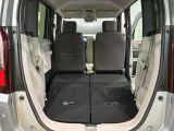 リアシートを倒すと、ラゲッジスペースを広くお使いいただけます!