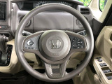 ステアリングも使用感が少なく、きれいな状態となっております♪