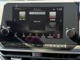 日産純正メモリーナビ。操作も簡単なタッチパネルです。