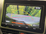 【バックカメラ】駐車時に後方がリアルタイム映像で確認できます。大型商業施設や立体駐車場での駐車時や、夜間のバック時に大活躍!運転スキルに関わらず、今や必須となった装備のひとつです!