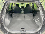 後席を格納すると、これだけの広さが!シーンに合わせたシートアレンジで、大きな荷物も積むことが出来ます♪