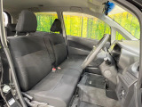 運転席シート廻りは使用感も少なく、良好な状態となっています。前オーナー様が丁寧に使っていたことがよくわかりますね。