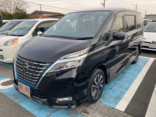 セレナ 1.2 e-POWER ハイウェイスターV 