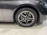 車両は屋内展示しておりますので天候に関係なくごゆっくりコンディションご確認頂けます。車両を倉庫へ保管している場合が御座いますのでご来店前に在庫確認頂けると幸いです。TEL072-784-8800