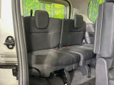 3列目シートはもちろん状態良好☆大人でもゆったりと座って頂けますので、大人数でのお出かけもラクラクです♪ご家族で、気の知れた仲間で、ドライブに行くのが楽しみですね♪