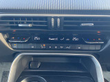 車内快適オートエアコン。物理スイッチで操作性も良好です