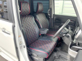 運転席シート廻りは使用感も少なく、良好な状態となっています。丁寧に使われていたことがよくわかりますね。
