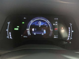 とっても見やすいメーターです。夜間時はラグジュアリーな気分にさせてくれる照明が魅力ですので、夜のドライブも楽しみになりますよ♪