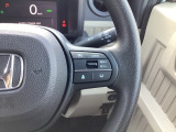 Hondaセンシングの機能のひとつ、アダプティブクルーズコントロール付!アクセルから足を離しても設定したスピードと前車との車間を保ち走行してくれます!車線維持もアシスト☆高速道路で疲労軽減ですね☆