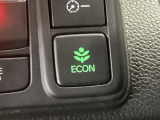 ★ECONスイッチ★ エコドライブを加速しよう!スイッチをONにすると、運転の仕方によるロスを抑え込み燃費をよくするようクルマが頑張ります(*^ー^*)燃費向上にチャレンジ♪