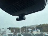 事故などのときに、証拠となるドライブレコーダー付いてます