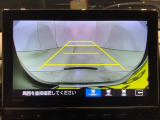 リアカメラ付で、後方をナビ画面で確認。車庫入れも安心です。もちろん、バックギアと連動しています。