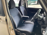 快適に運転できるドライブポジション!シートリフターもあるので無理のない運転姿勢がとれます。