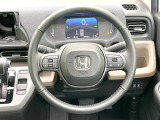 【ステアリングスイッチ】運転中、前方から目線をそらすことなく、オーディオ等の操作が可能な便利機能!安心&快適なドライブを演出してくれます♪