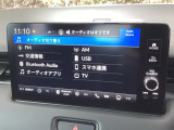 ナビ機能だけでなく、フルセグ、Bluetoothなどのオーディオ機能がついています!