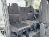 3列目シートはもちろん状態良好☆大人でもゆったりと座って頂けますので、大人数でのお出かけもラクラクです♪ご家族で、気の知れた仲間で、ドライブに行くのが楽しみですね♪