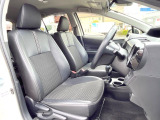運転席シート廻りは使用感も少なく、良好な状態となっています。前オーナー様が丁寧に使っていたことがよくわかりますね。
