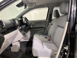 納車後1年間は走行無制限のトヨタロングラン保証付きです。(対象項目:約60項目・5000部品)が対象です。全国のトヨタ系ディーラーで保証修理が可能です。