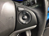 クルーズコントロールを装備しています。高速道路などで一定の速度で走ってくれるので運転が楽ですよ!速度を設定できますので、スピードの出しすぎにも注意できます。