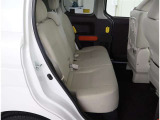 ゆとりある広々とした車内空間は、ドライブを始め買い物やレジャーなど、幅広く活躍します。一人でもみんなとでもお出かけを楽しみましょう!