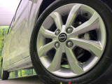 【純正14インチアルミホイール】外観にマッチした純正アルミホイールを装着しております。各種社外アルミホイールや、スタッドレスタイヤも取扱いしております。是非ご相談ください♪