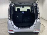 普段使いには十分な広さのラゲッジスペース! 後席を倒せば、より大きな荷物も載せられます!