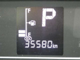 入庫時のメーター走行距離になります。また構内移動等により若干距離が伸びることがありますがご了承ください。