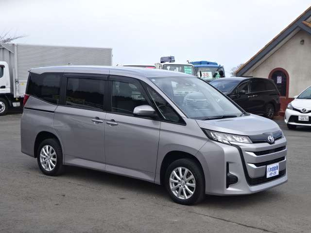 トヨタ ノア 2.0 X の中古車詳細 (33,000km, シルバー, 岩手県, 317.9
