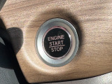 エンジンスタートスイッチです!ボタン一つでエンジンがかけられます!