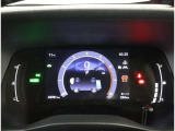 とっても見やすいメーターです。夜間時はラグジュアリーな気分にさせてくれる照明が魅力ですので、夜のドライブも楽しみになりますよ♪