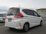 【全般】車両の年式や距離からは判断できない、内装・外装の状態や修理歴などが確認できる『車両状態証明書』をご用意しております。