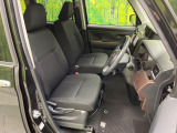 運転席シート廻りは使用感も少なく、良好な状態となっています。丁寧に使われていたことがよくわかりますね。