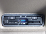 ■【ETC車載器】が装備されています。セットアップをしてお渡しとなり、ETCカードを差し込むだけで高速道路の利用が可能です。