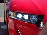 ★LEDヘッドライト搭載★ 白っぽく光る明るく省電力なLEDライト!先進的な白い輝きでフロントフェースを引き締めます☆