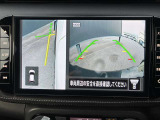 アラウンドビューモニターは4方のカメラで真上から車を見たようにモニターで確認ができる日産の自慢の装備です。是非実際の車で体感してみてください。