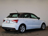 Audi A1 Sportback 1.0 TFSI/バイキセノンヘッドライト/アルミホイール5アームダイナミックデザイン コントラスト グレー パートリーポリッシュト7Jx16