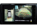 バックガイドモニターで、後方を確認しながら安心して駐車することができます。運転初心者も熟練者も必須の機能ですよ!