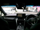 視界広々で運転も楽ちんです!!