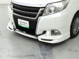 TRD製フロントスポイラーを装着しております。