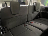 3列目シートはもちろん状態良好☆大人でもゆったりと座って頂けますので、大人数でのお出かけもラクラクです♪ご家族で、気の知れた仲間で、ドライブに行くのが楽しみですね♪