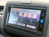 ナビゲーションの起動や検索の速度が速いホンダ純正メモリーナビ搭載。初めてお出掛けする場所でも快適・安心です。