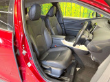 運転席シート廻りは使用感も少なく、良好な状態となっています。前オーナー様が丁寧に使っていたことがよくわかりますね。